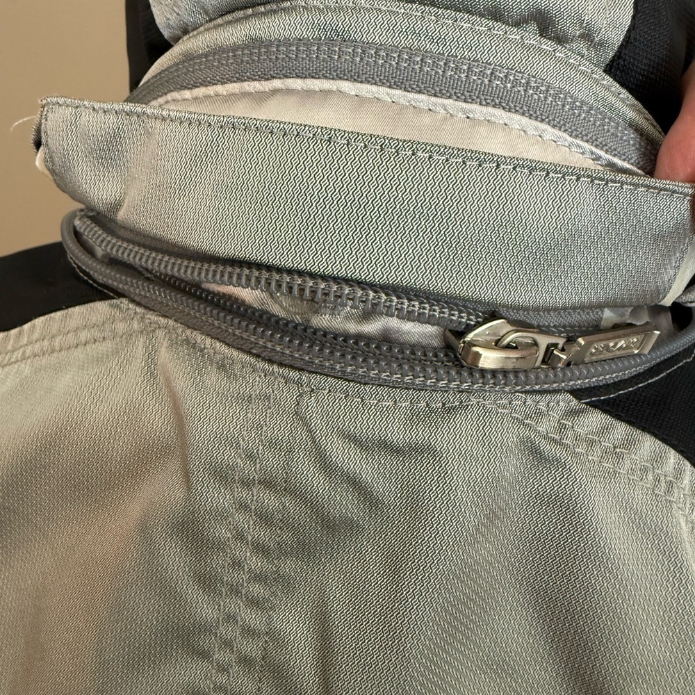 Spyder Women's Silver and Black Ski Jacket - Picture 9 of 11